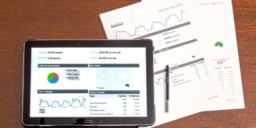 Essential Debt Management Tips for Single Parents: A Comprehensive Guide