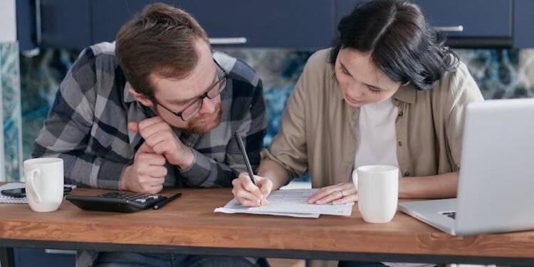 7 Essential Features of a Monthly Budget Planner for Couples That Will Strengthen Your Financial Unity