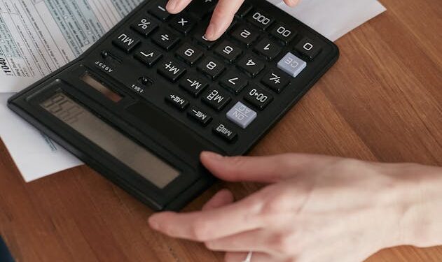 Top 10 Personal Finance Tips for College Students to Save Money